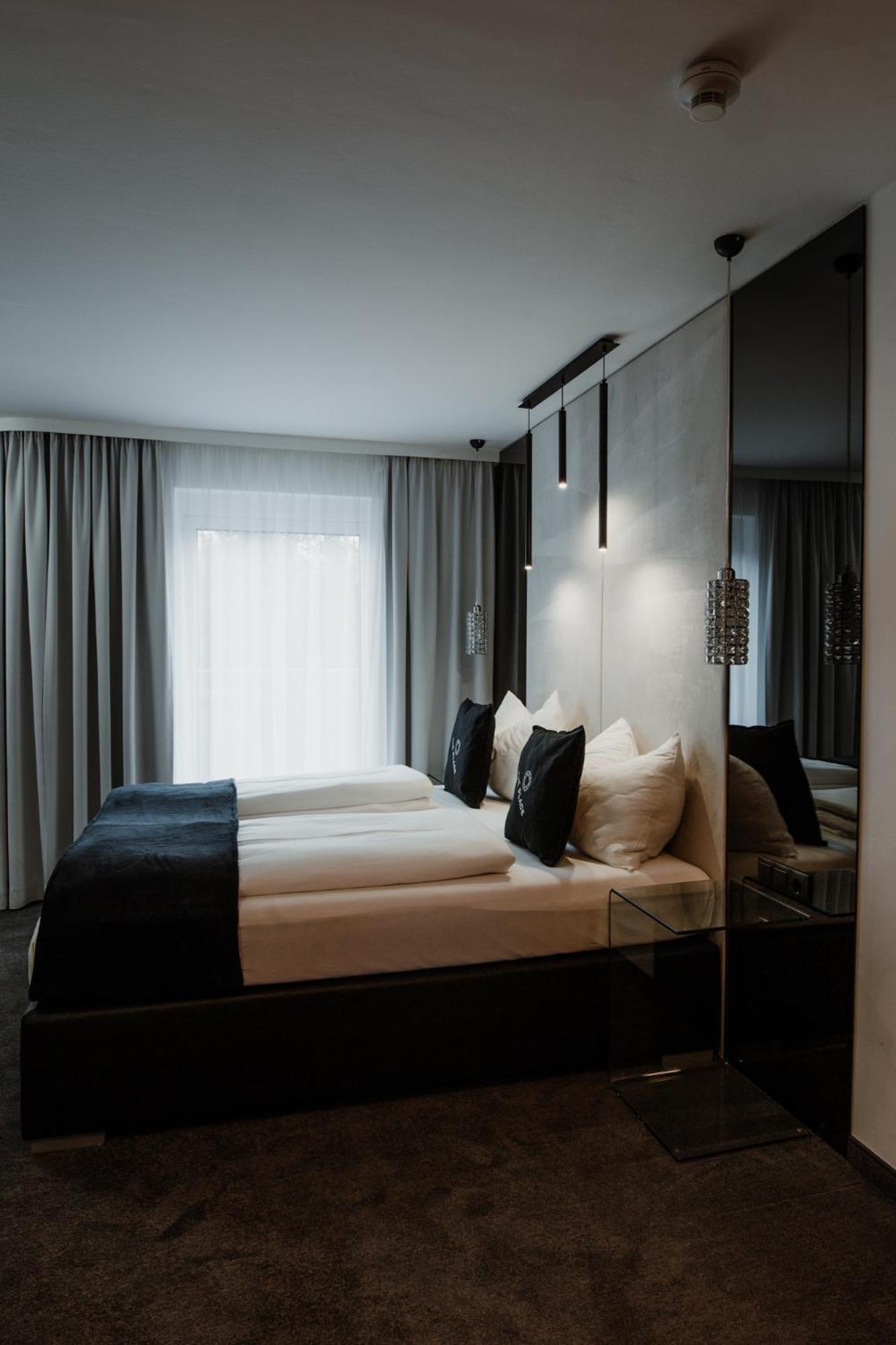 The Place Boutique & Design Hotel Флахау Екстериор снимка